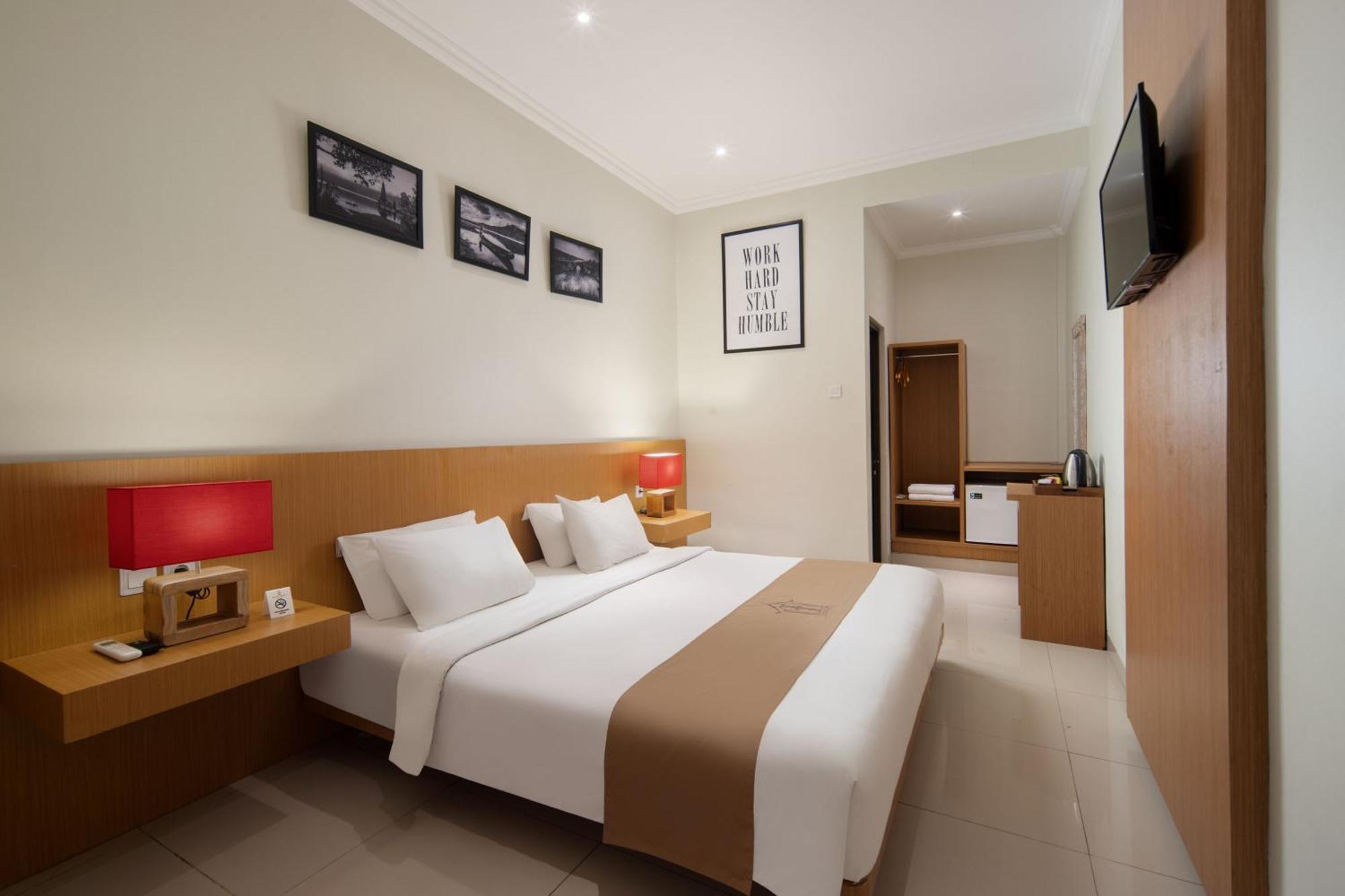 Angkul Angkul Segara Beach Kuta By Kamara Exterior photo