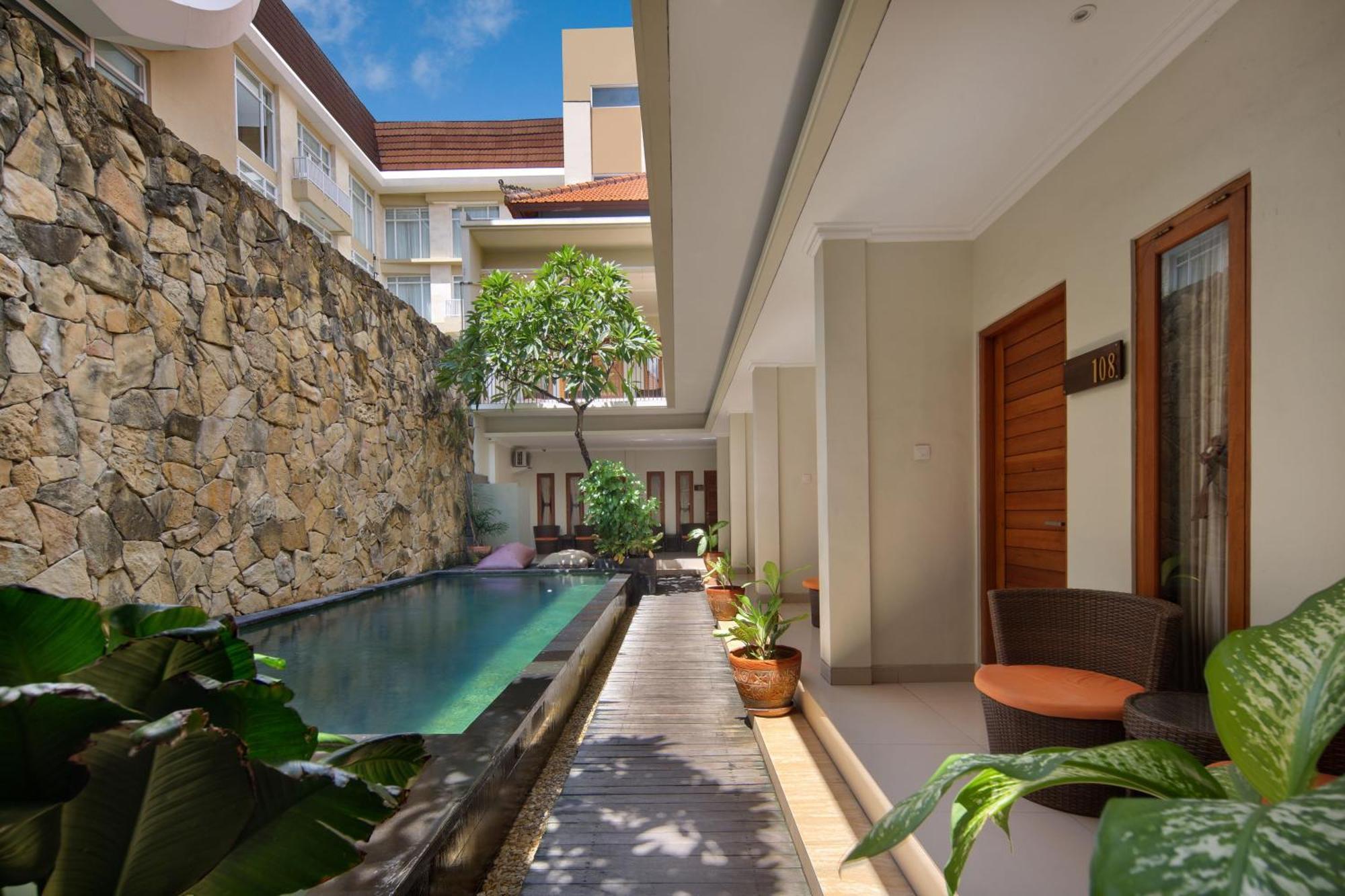 Angkul Angkul Segara Beach Kuta By Kamara Exterior photo